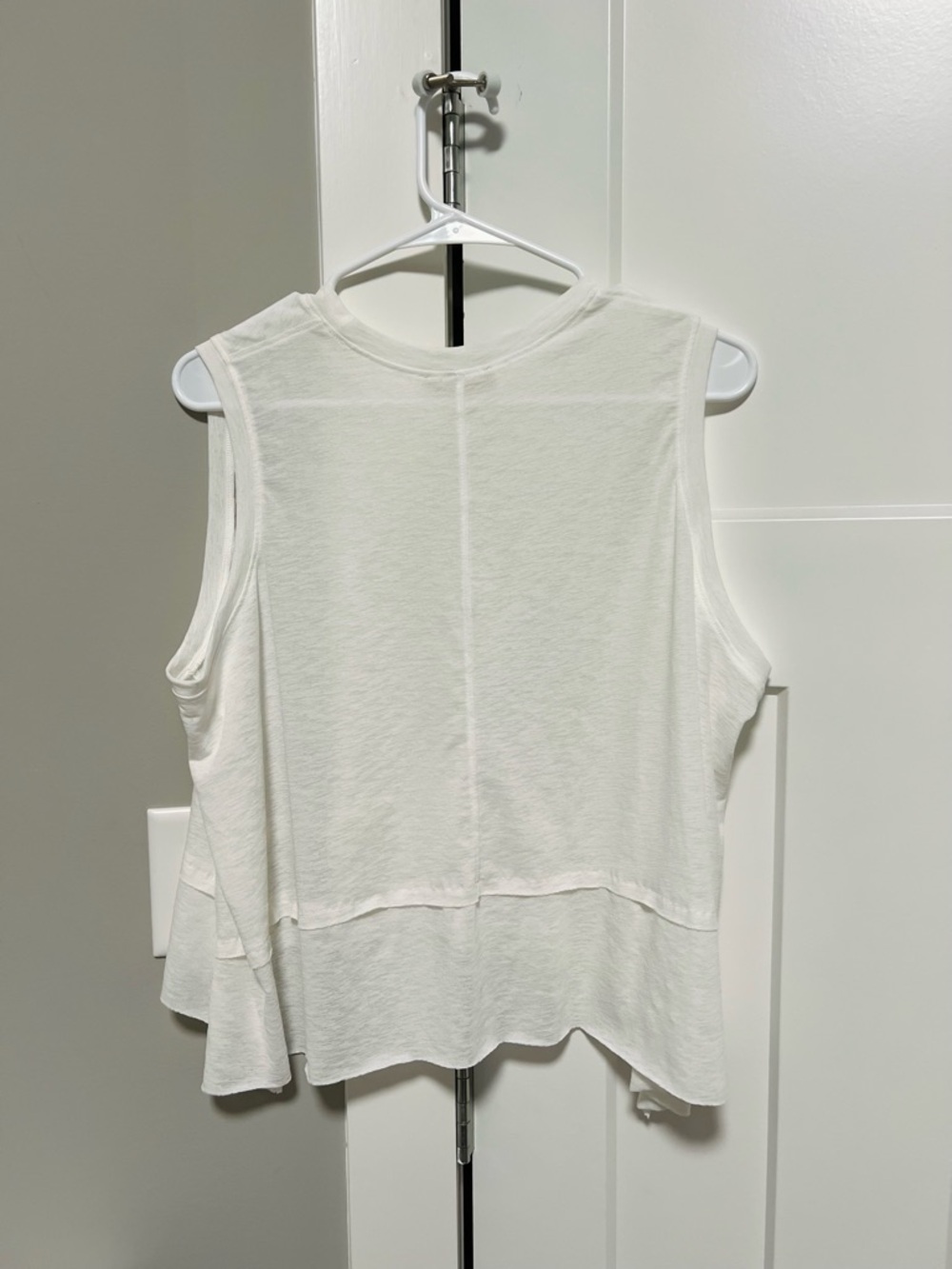 Chelsea & Violet White Layered Sleeveless Knit Top - Picture 4 of 4